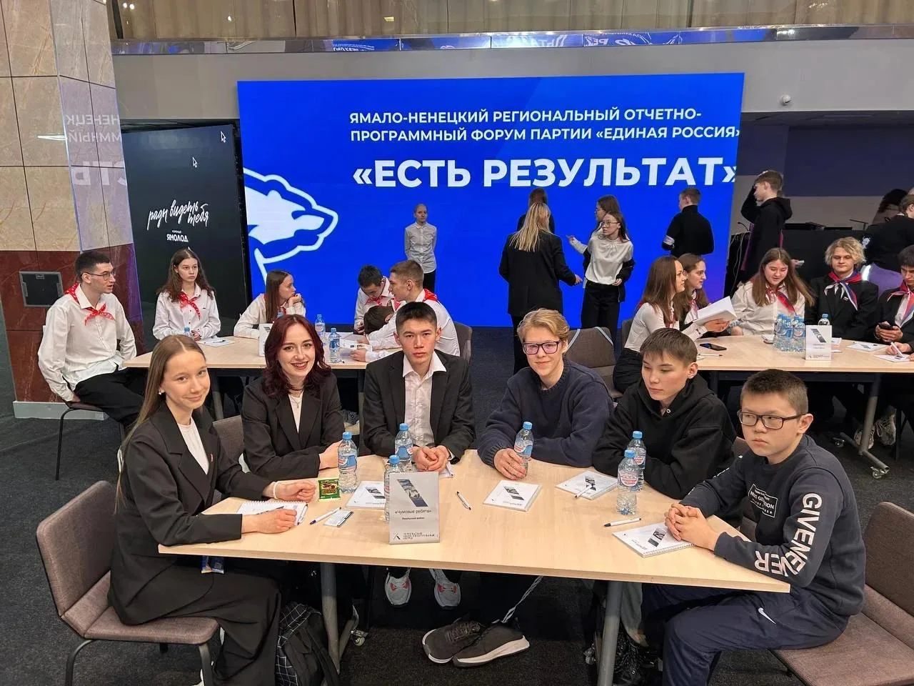 ЧУМОВЫЕ РЕБЯТА
Команда Образовательного центра имени Володи Солдатова «Чумовые рябята» достойно пред