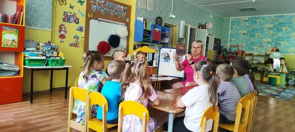 6 июня отмечается День рождения А.С. Пушкина и День русского языка.
Сказки Пушкина знакомы детям с р