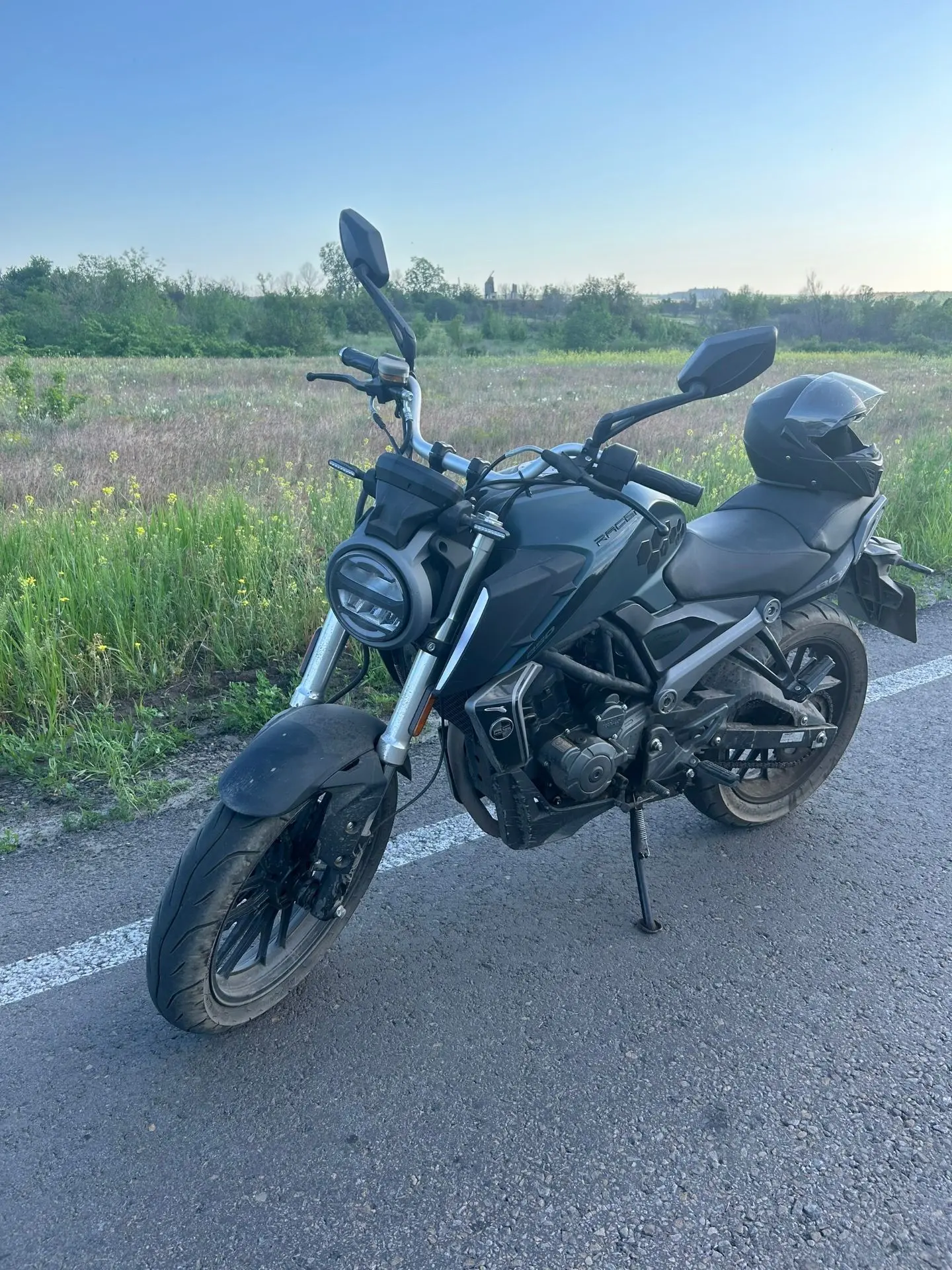 ✅ОПЛАЧЕНО✅
🏍️ Продам мотоцикл Racer Кайман 250сс, 2024 г. 

Характеристики:

· Модель: Racer Кайман