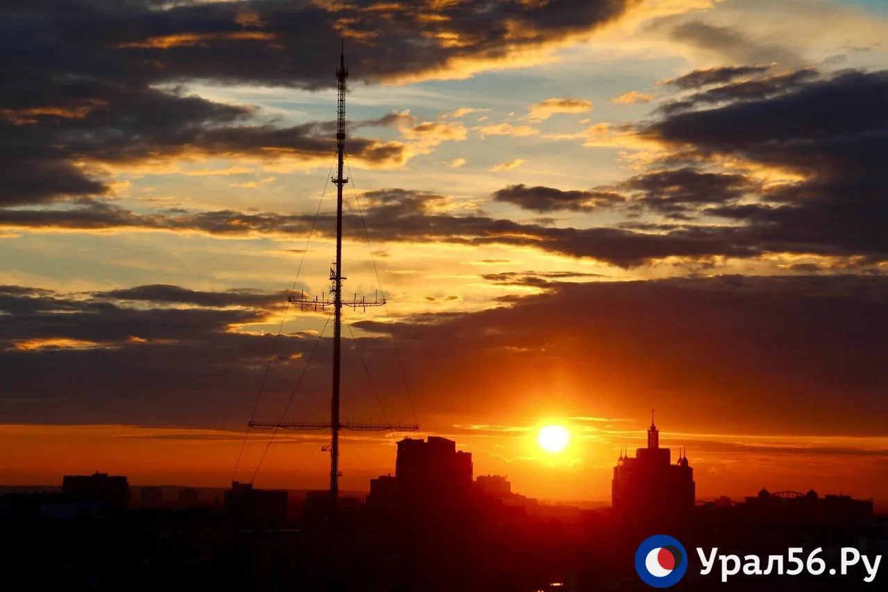 🌆Сегодняшний закат в Оренбурге