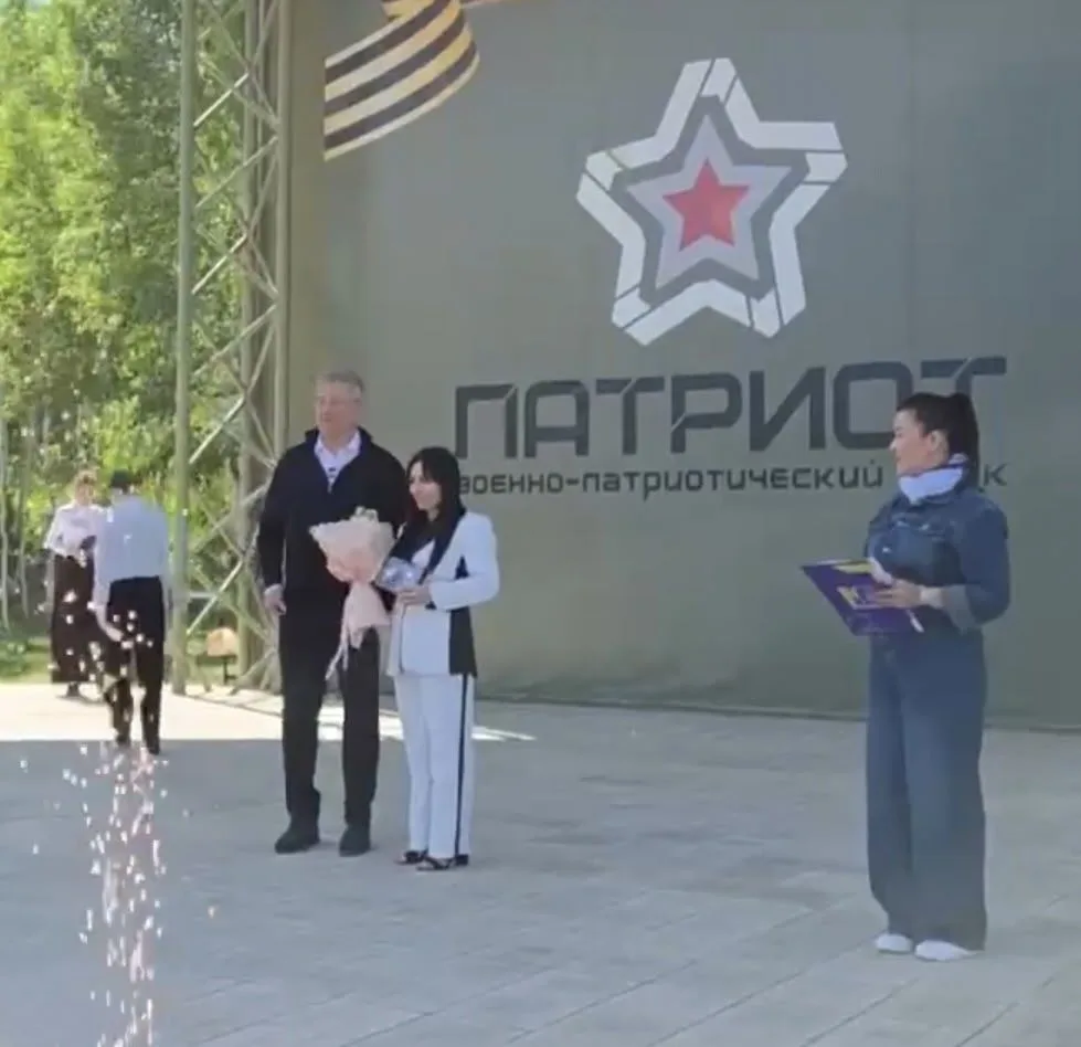 #Учалинцы
В Парке «Патриот» собралось около 300 неравнодушных людей: волонтёров, руководителей штабо