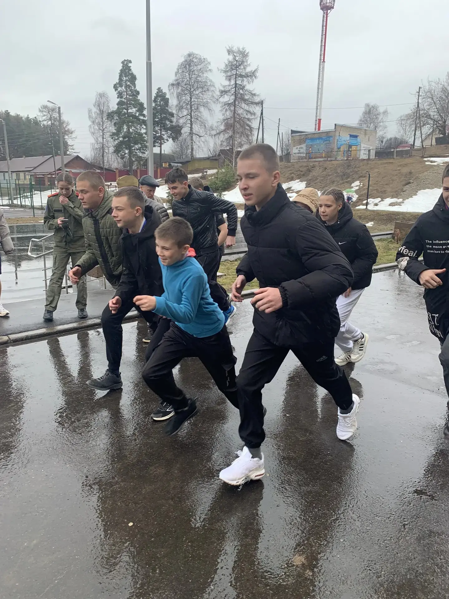 Непогода нам не по чём, вывозим 1 километр