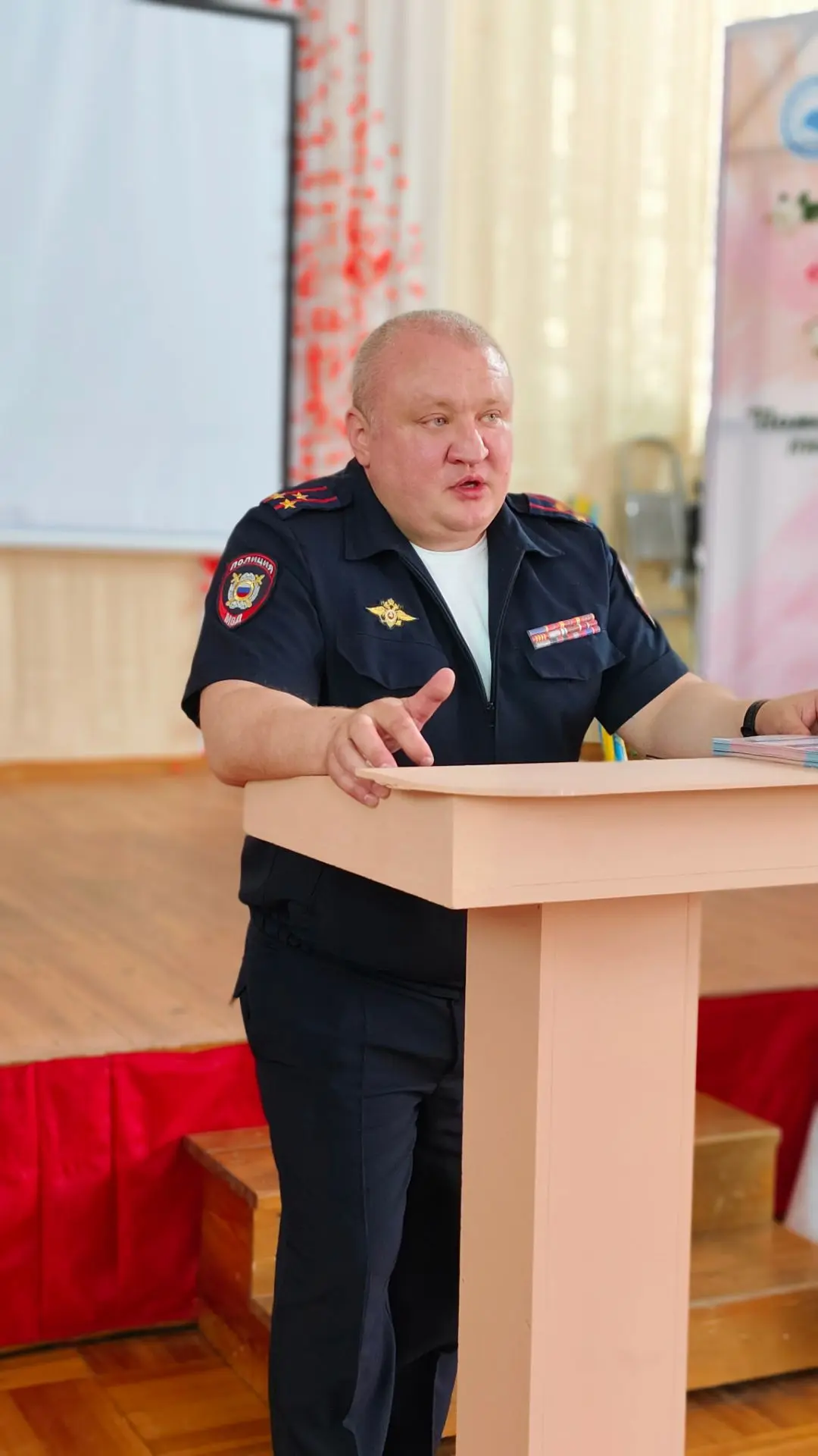 Полиция предупреждает❗️❗️❗️

Начальник 4 отдела полиции МУ МВД России «Иркутское» полковник Руслан И