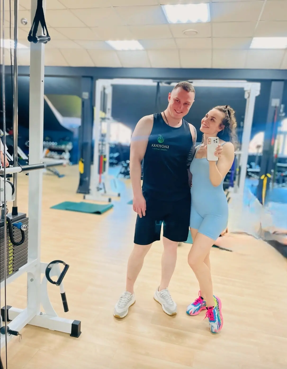 "Обожаю спорт, он делает нас сильнее не только физически, но и морально 💪
Спасибо моему тренеру Сер