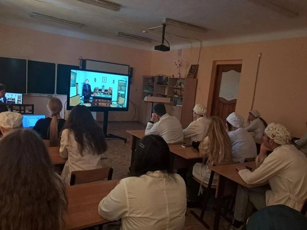«Бессарабская весна» Пушкина: студенты Губернского колледжа побывали на виртуальной экскурсии в Доме