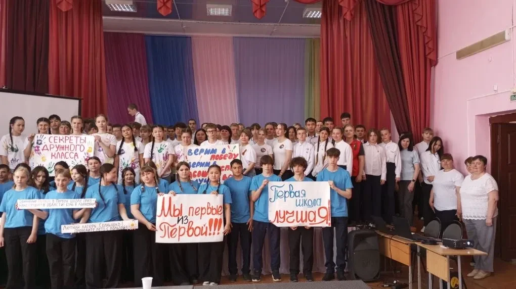 Муниципальный конкурс «Лучший класс года — 2026»!  С огромной радостью сообщаем, что наша команда 8 