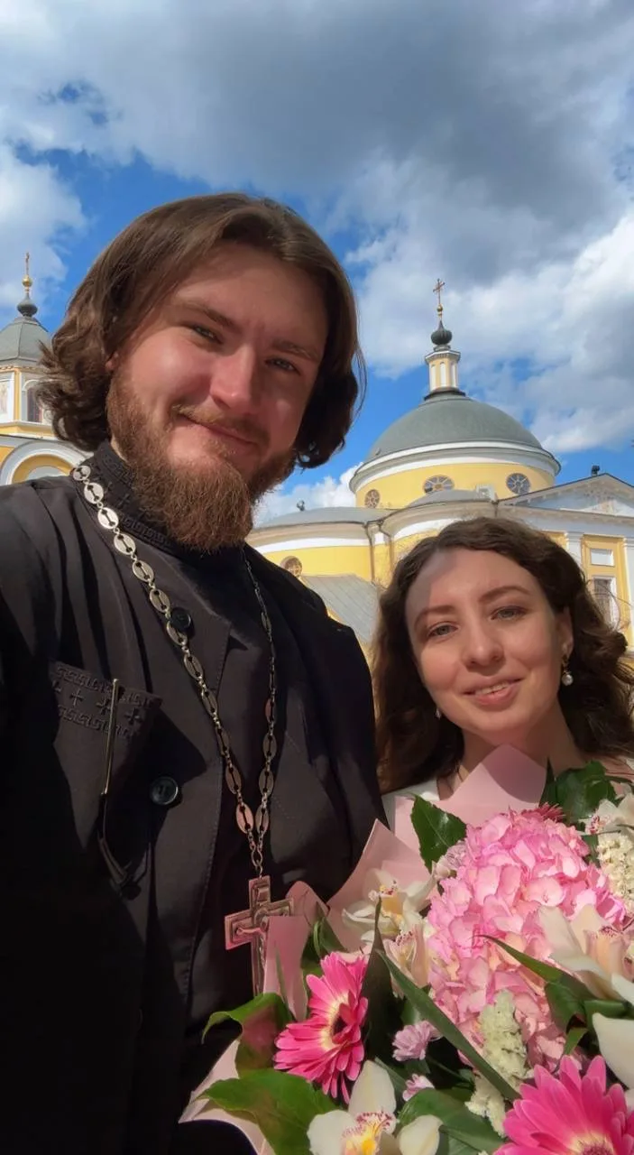 🕊 Божиего благословения! В воскресенье совершаю Молебен о семье святым Петру и Февронии. Пишите зап
