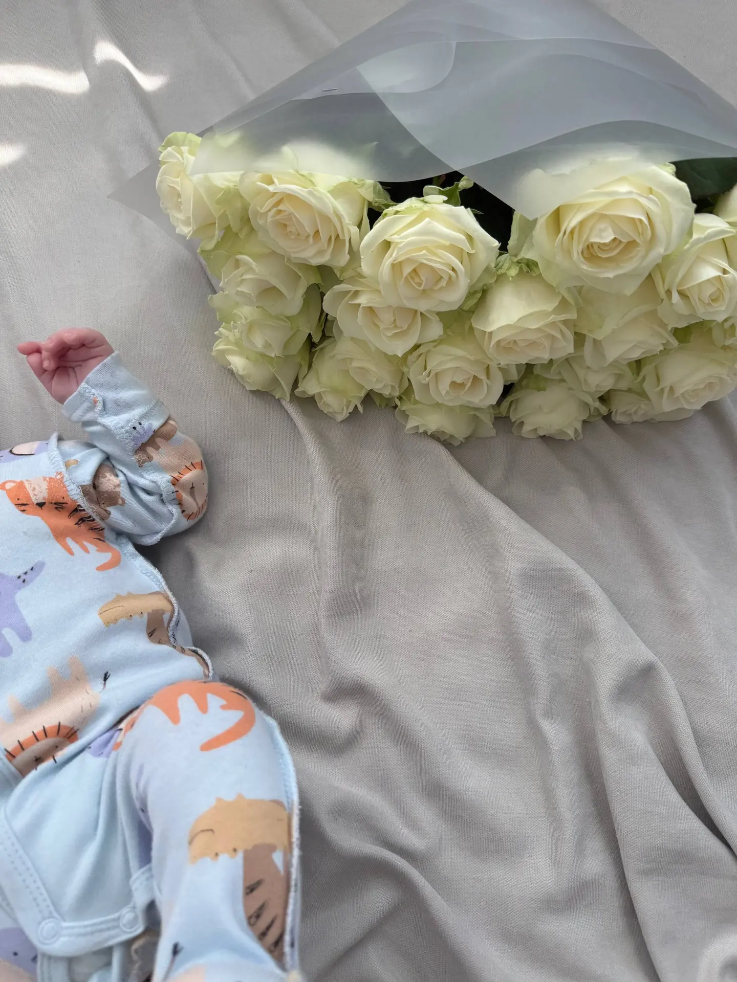 Нашему сладкому пирожочку сегодня 2 месяца

Кажется, он растёт не по дням, а по часам. Уже почти 6 к
