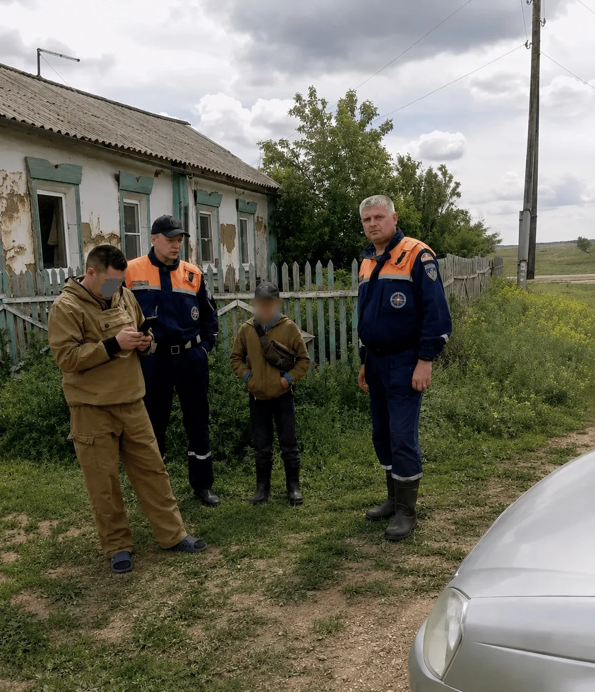 Спрятался так, что пришлось вызывать спасателей

В посёлке Снежный 13-летний мальчик пропал во время