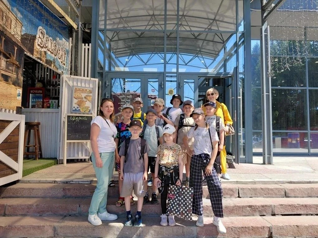 Совята» покоряют Томск: боулинг, страйки и новые открытия! 🎳✨

  Наши неутомимые «Соввята» (первый 