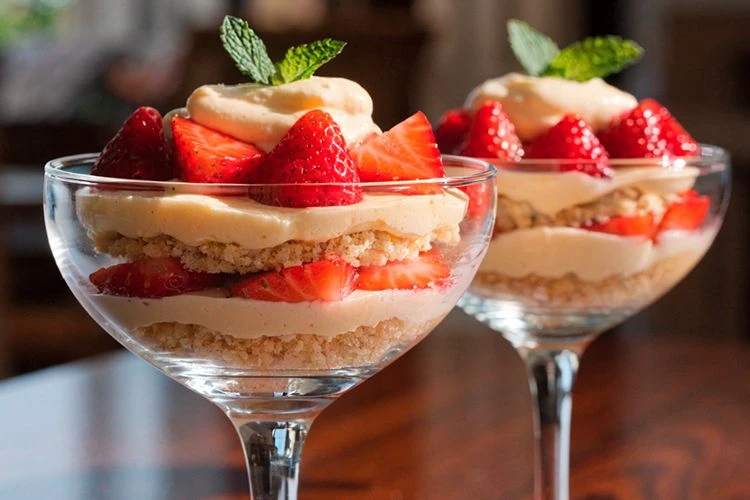 Клубника — ягода для худеющих

🍓Клубника, как и большинство ягод, низкокалорийный продукт. Поэтому 