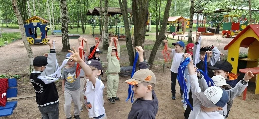 Мы — маленькие частички большой страны!
Завтра День России! 🇷🇺 На этой неделе в нашем детском саду