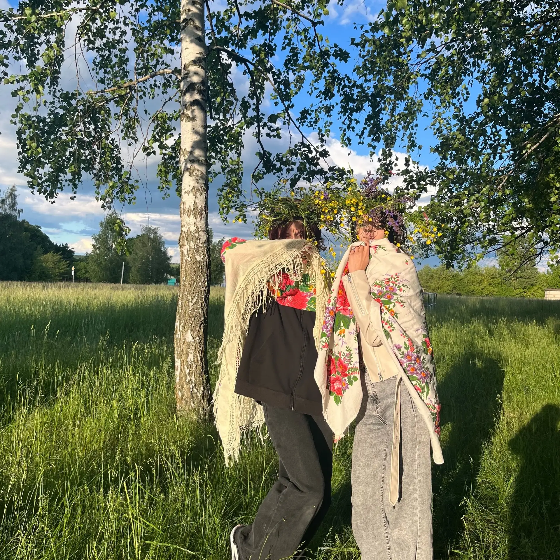 🎉 Молодёжный фестиваль «Игры, объединяющие молодёжь»: праздник энергии и единства! 🎉

Ко Дню молод