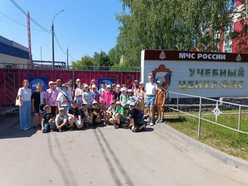 🔥 10 июня в пришкольном лагере "Маленькая страна" прошел невероятно насыщенный День пожарной безопа