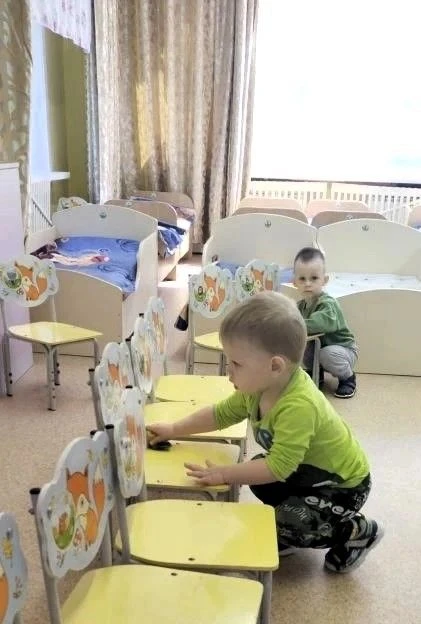 В пятницу в нашей группе «Незабудки» прошёл особенный день — «Санитарная пятница»! Наши самые малень