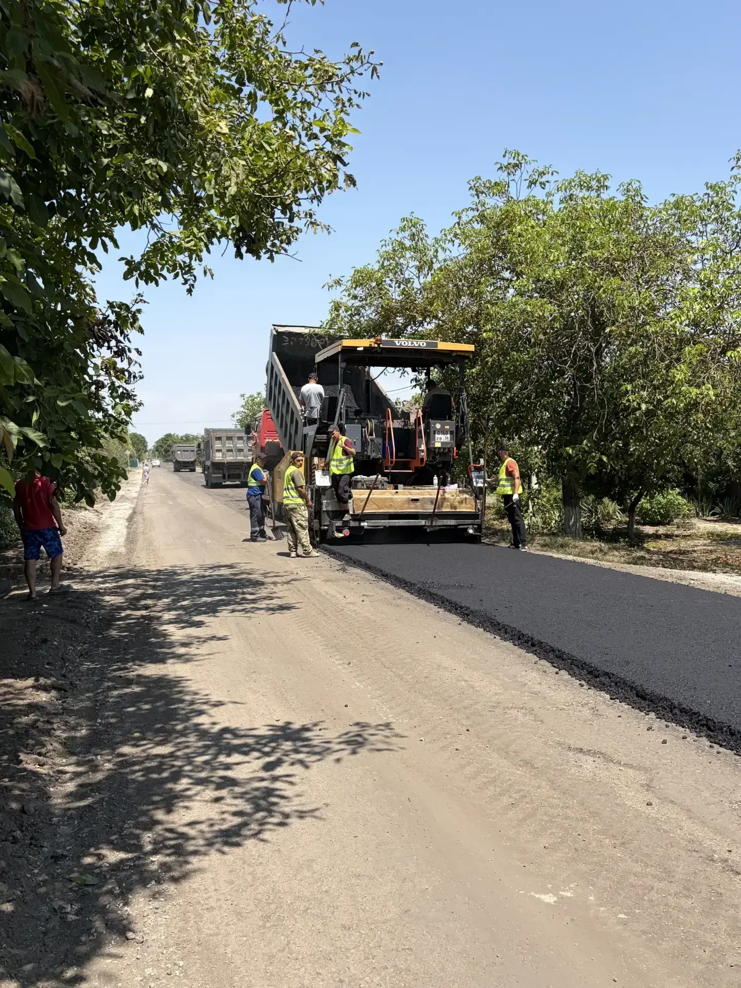 🚜🛣️ Немного терпения! Съезды оборудуют
 
Житель станицы Новомышастовской Александр поинтересовался