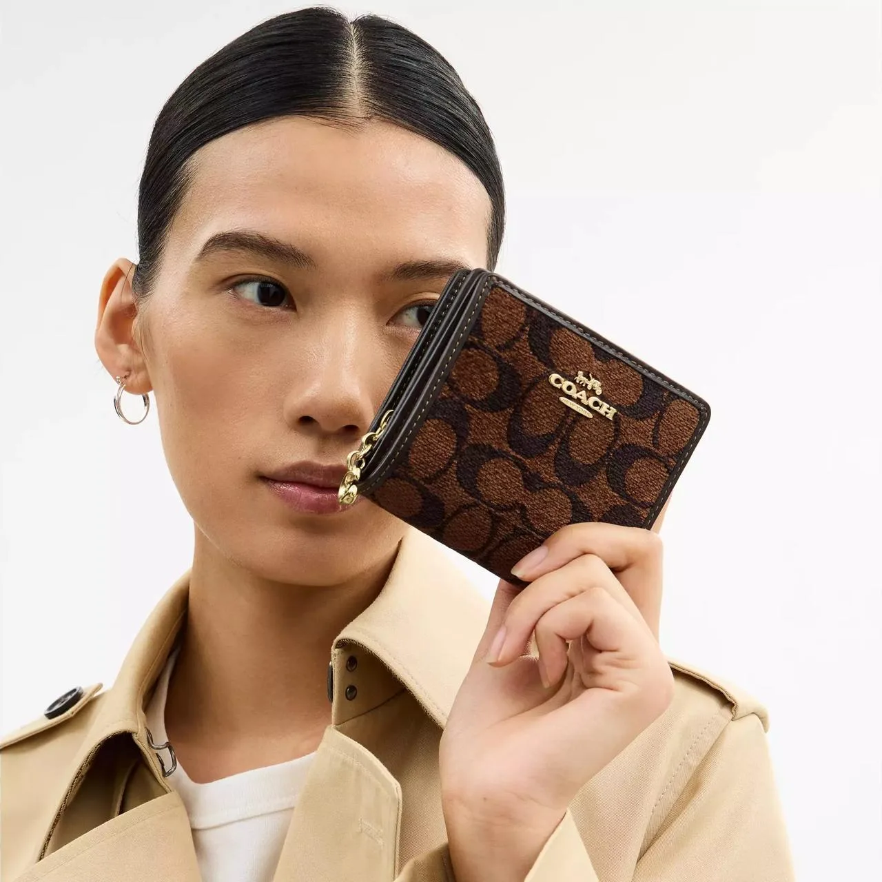 Кошелек COACH 😍
Размер: 11 х 9 х 2,5

🏷 9500₽
_
Для заказа пиши ⬇️ 
Manager USA