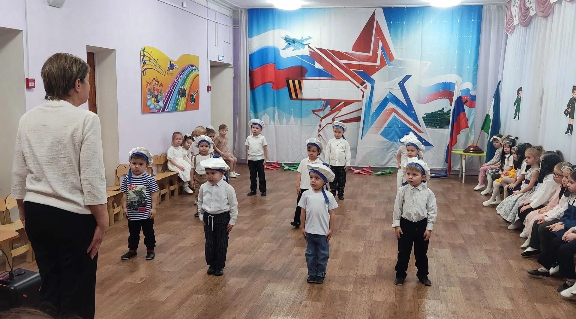 Маленькие защитники — большая гордость!
Сегодня в младшей группе детского сада № 8 состоялся первый 