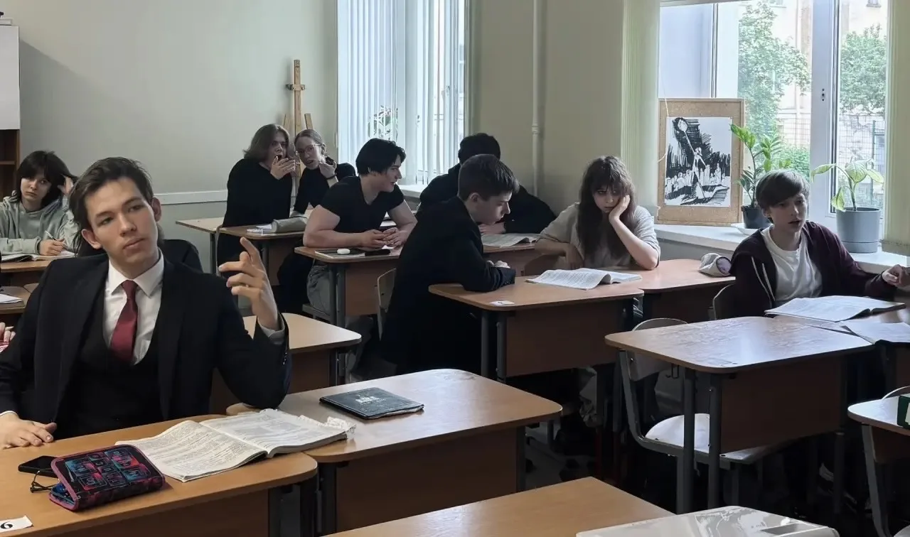 📌 6 июня - День русского языка ✍️ 

📖 День рождения Александра Сергеевича Пушкина как День русског