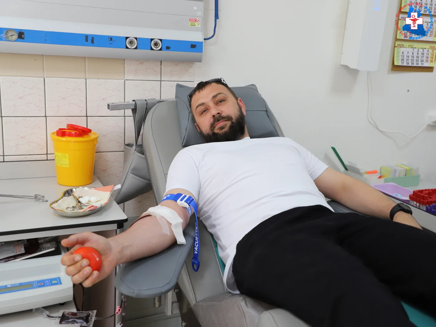 👨‍💼👩‍💼В честь Всемирного дня донора службу крови городской больницы посетили ноябрьские энергети