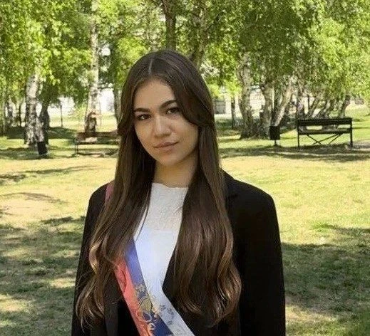 🏅 Рубрика «Молодёжь в лицах»

Знакомьтесь: Ангелина Игумнова, ученица 11В класса иркутской школы № 