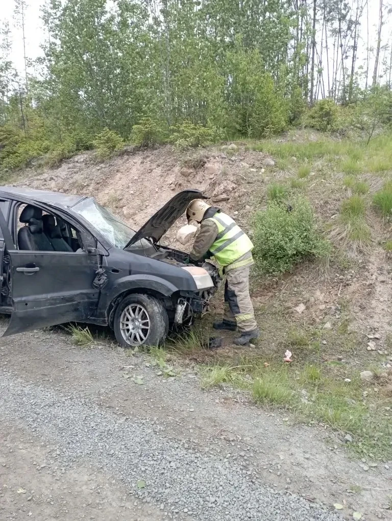 Пожарные ликвидировали последствия ДТП на автодороге

📞10 июня в 18:23 поступило сообщение о ДТП на