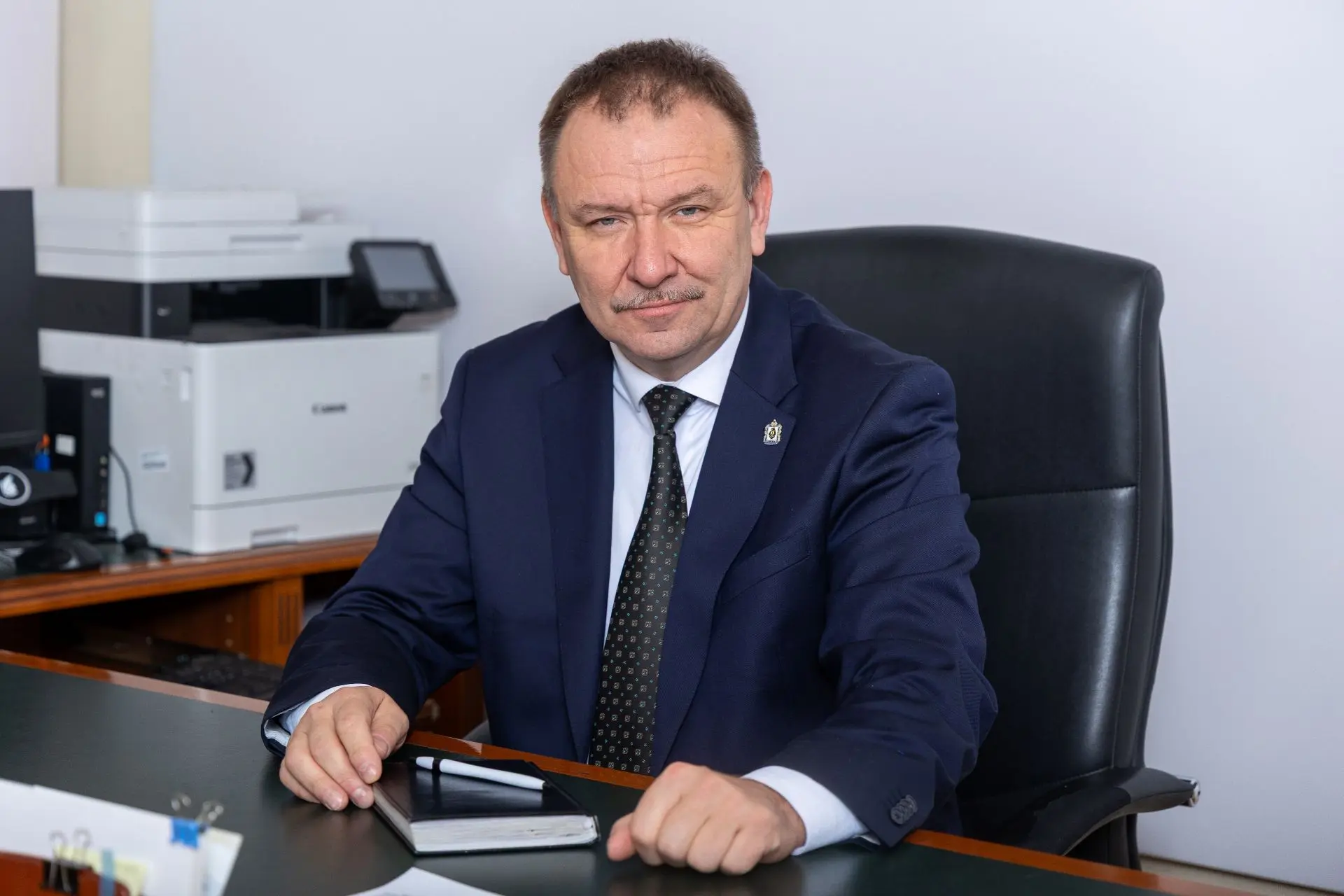 Уважаемые коллеги, дорогие ветераны и сотрудники системы здравоохранения Хабаровского края!
 
Сегодн