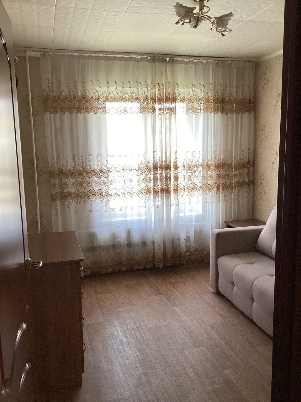 Комната ⭐️

Метро : Зябликово 
Адрес : Ясеневая, 41к 3

Сдаётся комната в 3-ёх комн. квартире

Метро