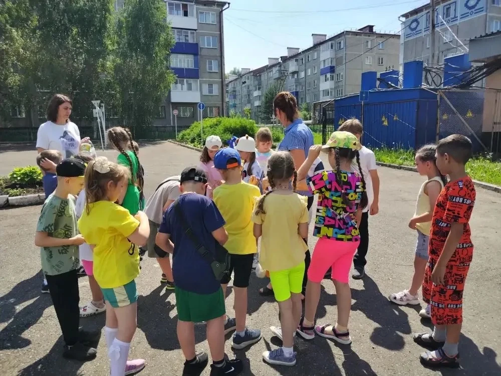 В преддверии праздника Дня России в наш лагерь в гости пришла Специалист отделения по профилактике п