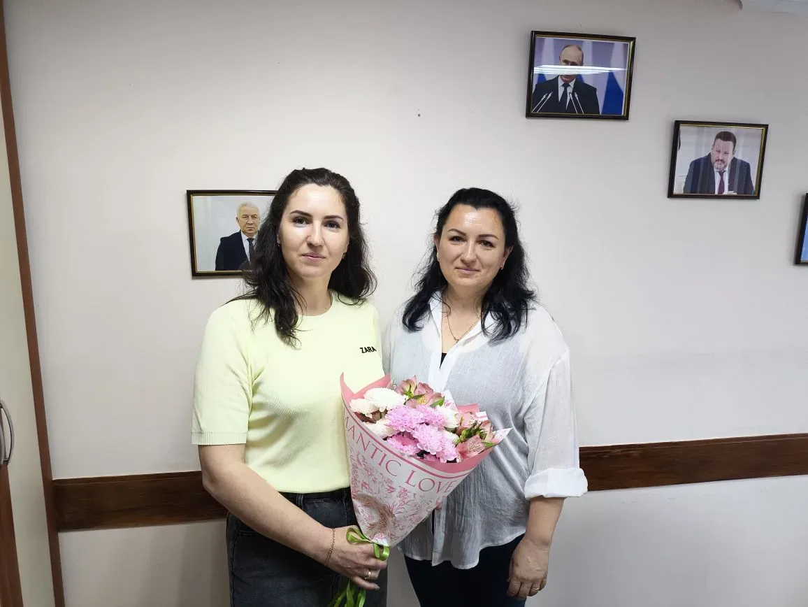 Поздравляем с днем рождения нашу прекрасную коллегу, главного специалиста отдела предоставления мер 