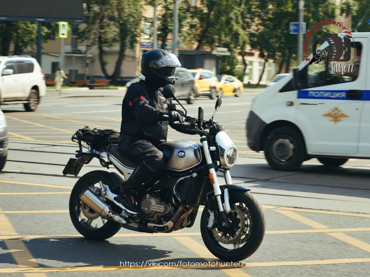Мотоциклы QJMOTOR в городской стихии  🏍️

📸 фото: fotomotohunterz / TSavok