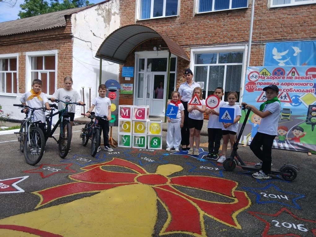 📅 Сегодня, 3 июня, воспитанники пришкольного лагеря "Улыбка" провели насыщенный и интересный день �