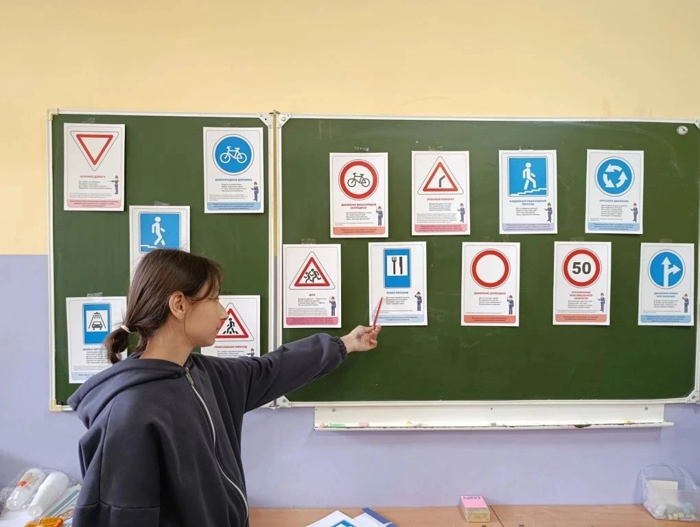 🚦 ОДИН ДЕНЬ ИЗ ЖИЗНИ «ДОРОЖНОГО ДОЗОРА»: и память, и знаки, и море драйва!

👍Друзья, наш лагерь сн