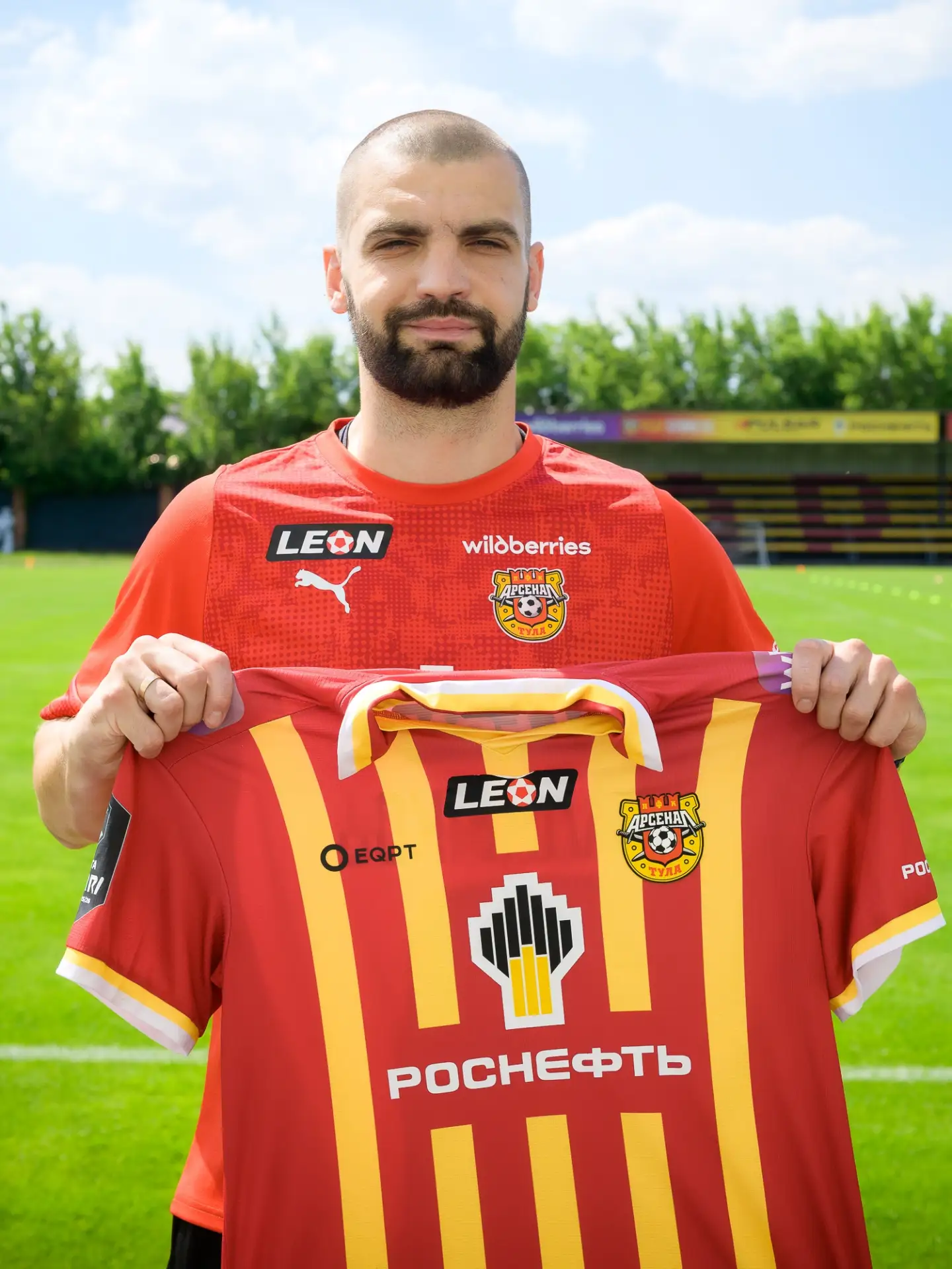 Кирилл, приветствуем в «Арсенале»! ❤️💛

Состав «Арсенала» пополнил Кирилл Гоцук 💥

⚽️ Опытный защи