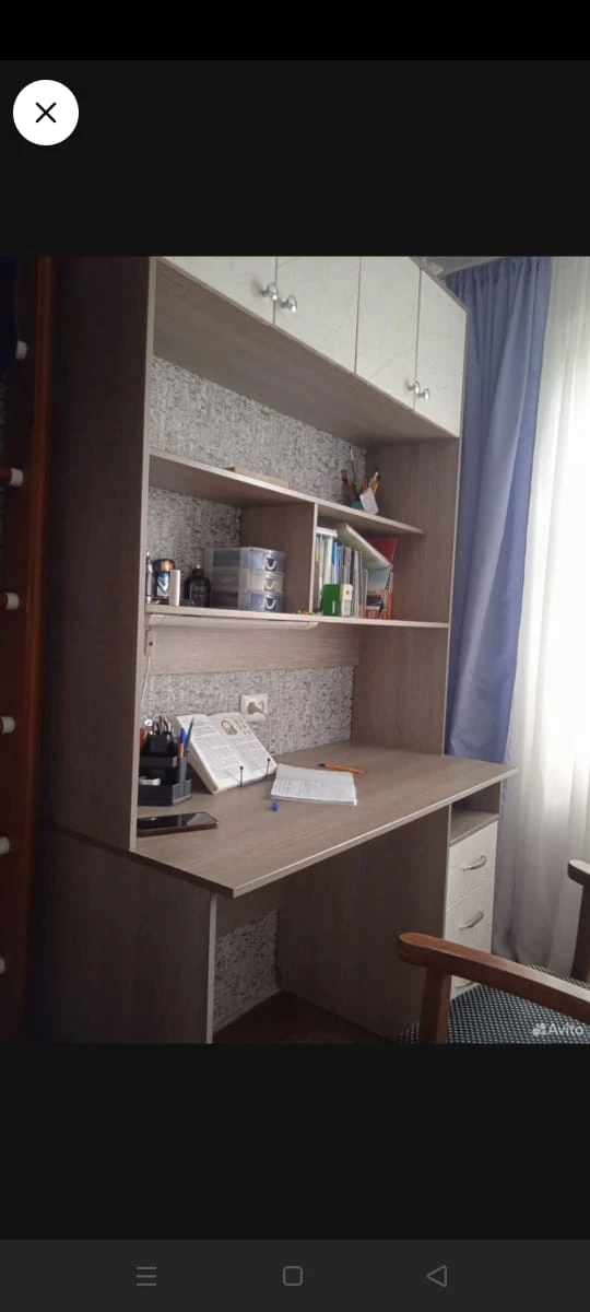 Продается стол в отличном состоянии за 5000. Самовывоз. 89525620970