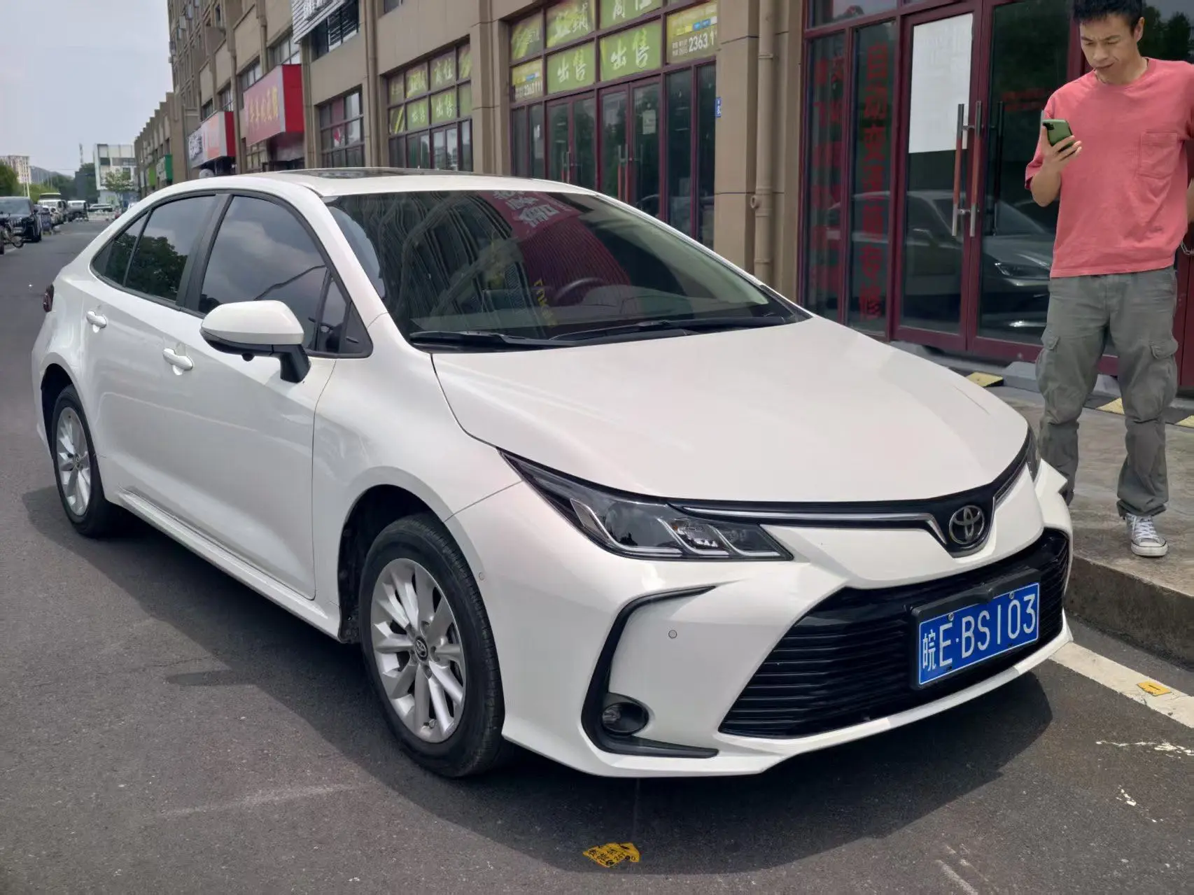 ГОРЯЧЕЕ ПРЕДЛОЖЕНИЕ из Китая🇨🇳:

Toyota Corolla 🚀 
Выпуск: 10.2022год 
Мотор: 1.2/116🐎
Пробег 6.