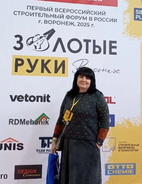 История Алины: исполнила свою детскую мечту о дизайне в 48 лет и заработала 140 000 р. еще во время 