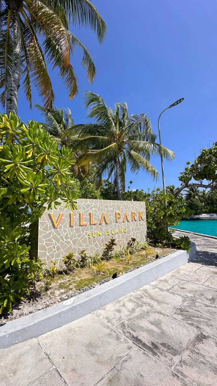 Вчера вышло офигенное SPO от резорта Villa Park 5* ( бывший Sun Island)

Немного про остров:

Один и