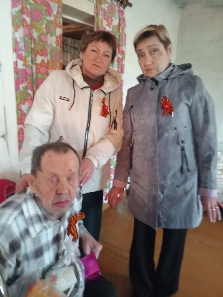 Наш насыщенный праздничный май 2026 начался утром и закончился поздно ночью: поздравили труженика ты