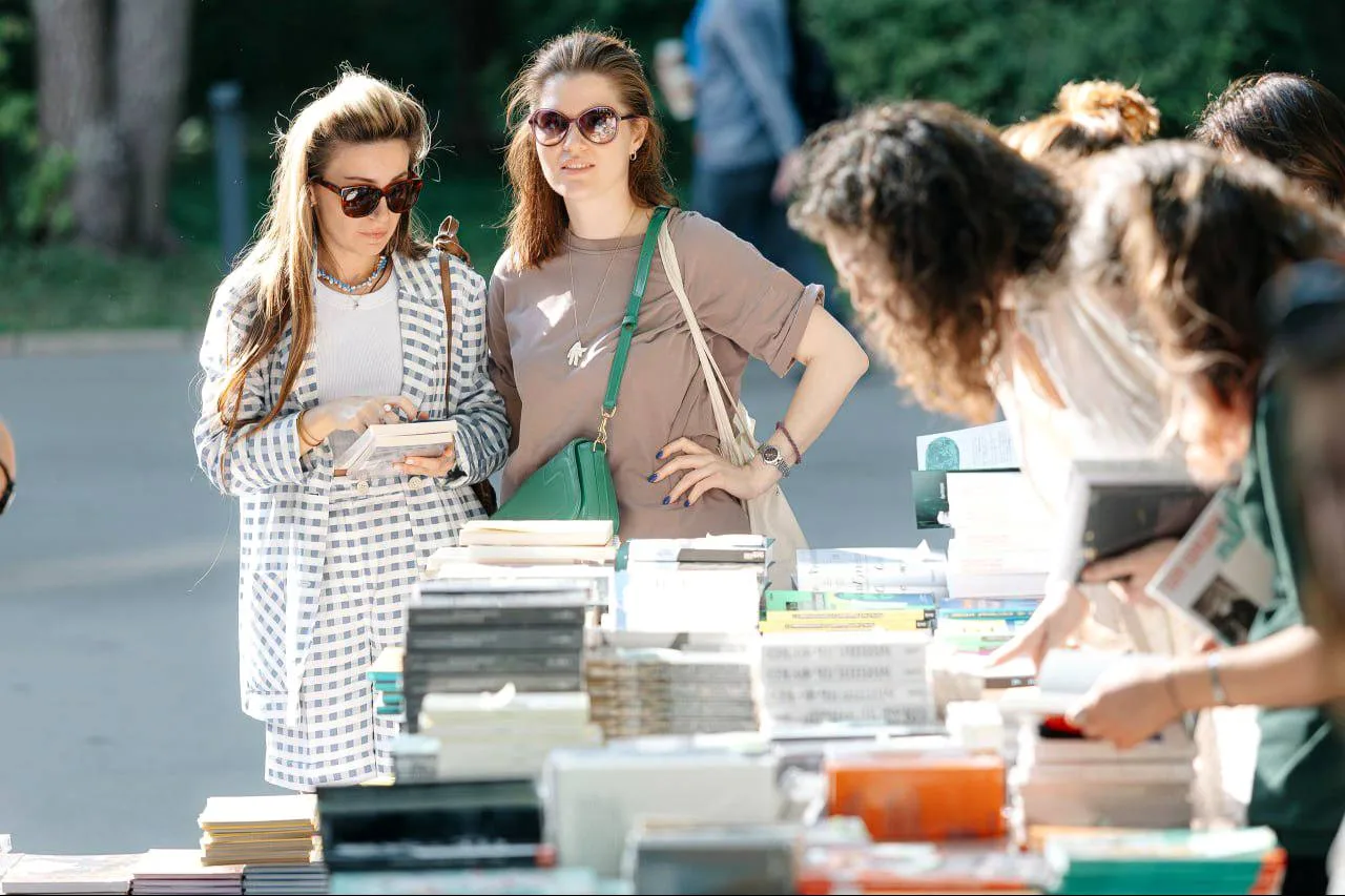 📚 В Самаре пройдет книжный фестиваль Ad Marginem «по краям»

25 и 26 июля Музей Модерна станет одно