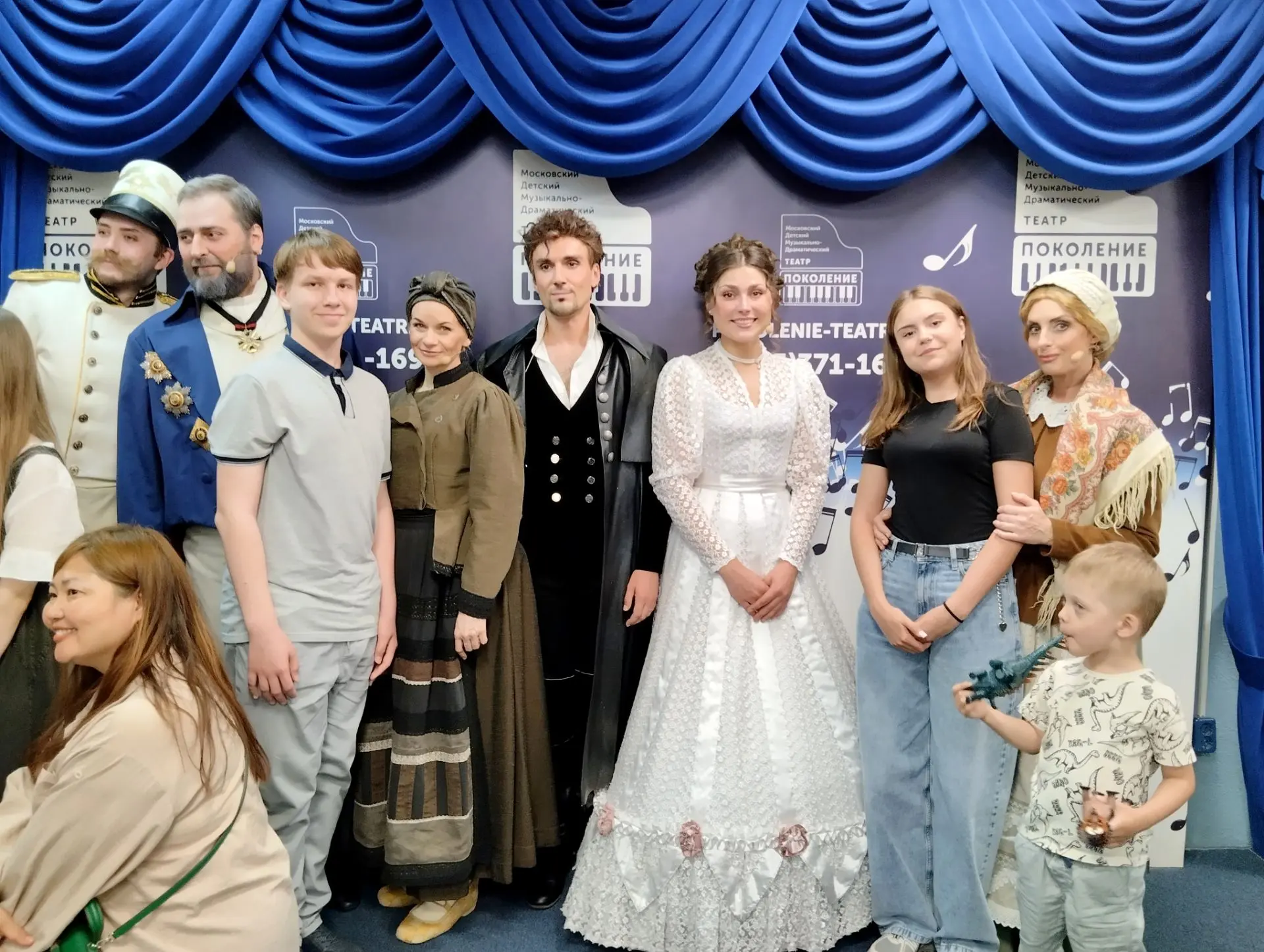 "Вдохновение из двух миров: театр и цирк!"
⭐Наша творческая поездка в Москву получилась по‑настоящем