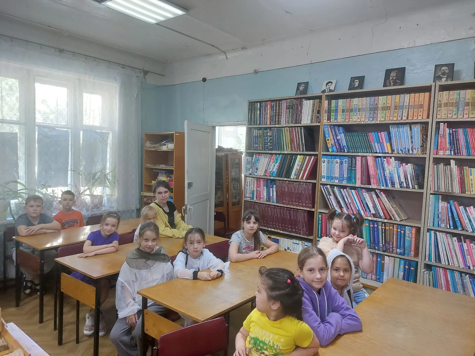 Сегодня гостями младшего отдела Центральной библиотеки стали ребята из пришкольного лагеря школы №23