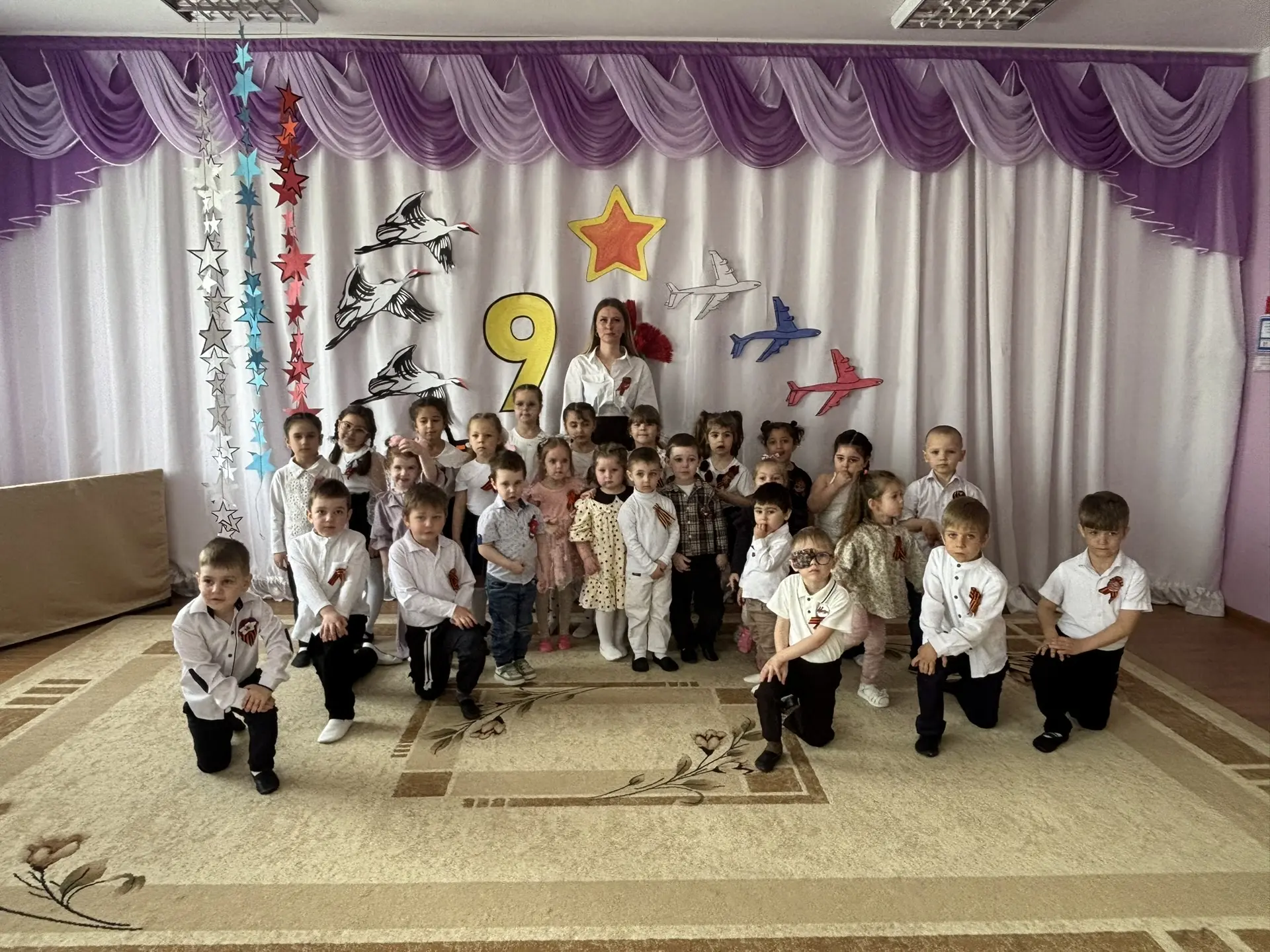 🌟 Сегодня в нашем детском саду «Акварель» прошло мероприятие, посвящённое 81-й годовщине Великой По
