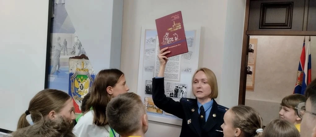 Накануне Дня России учащиеся кадетских классов побывали на квест-экскурсии в музее УФСБ по Хабаровск
