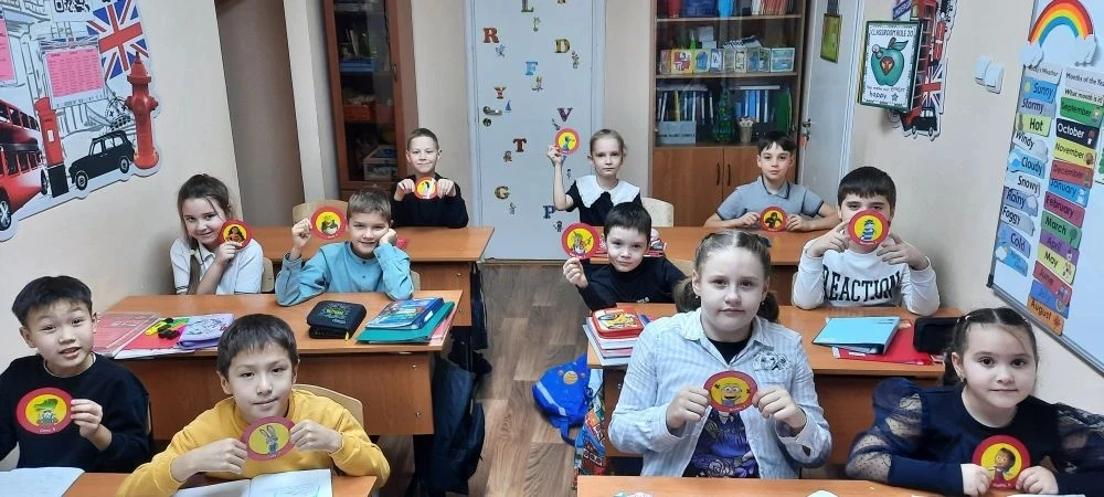 ИЗУЧЕНИЕ АНГЛИЙСКОГО ЯЗЫКА 🇬🇧

Название коллектива:
"Талант" 🤓

Набор учащихся:
2-4 класс

О колл