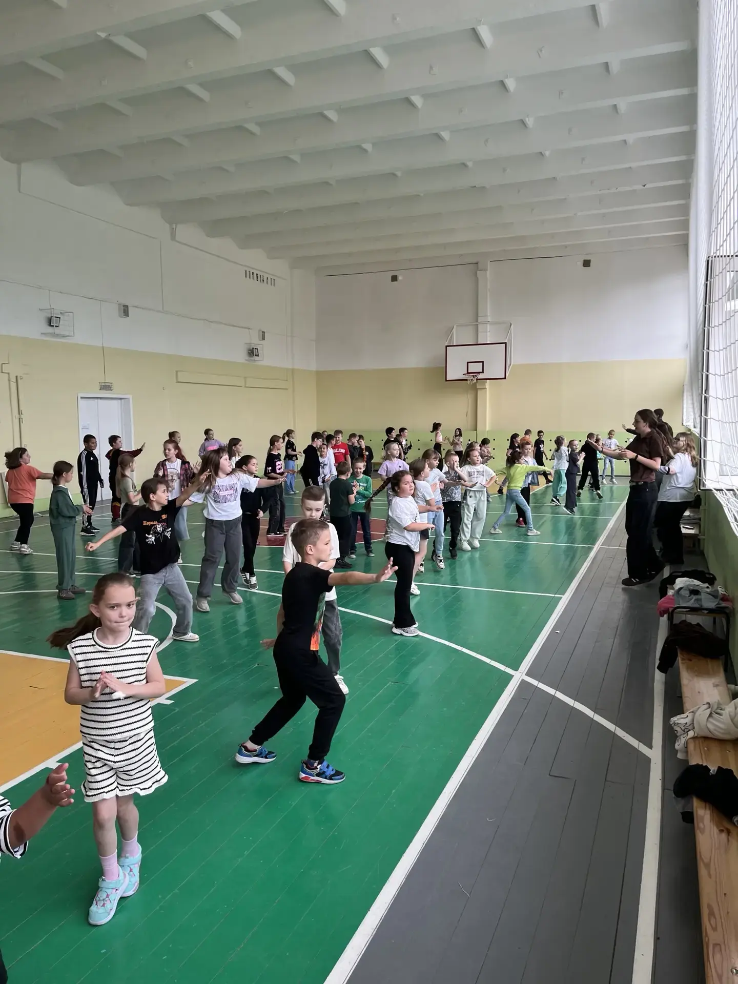 🌦️ Пасмурно? Дождливо? Не беда! Непоседам всегда есть чем заняться! ✌️

А начался понедельник с заж