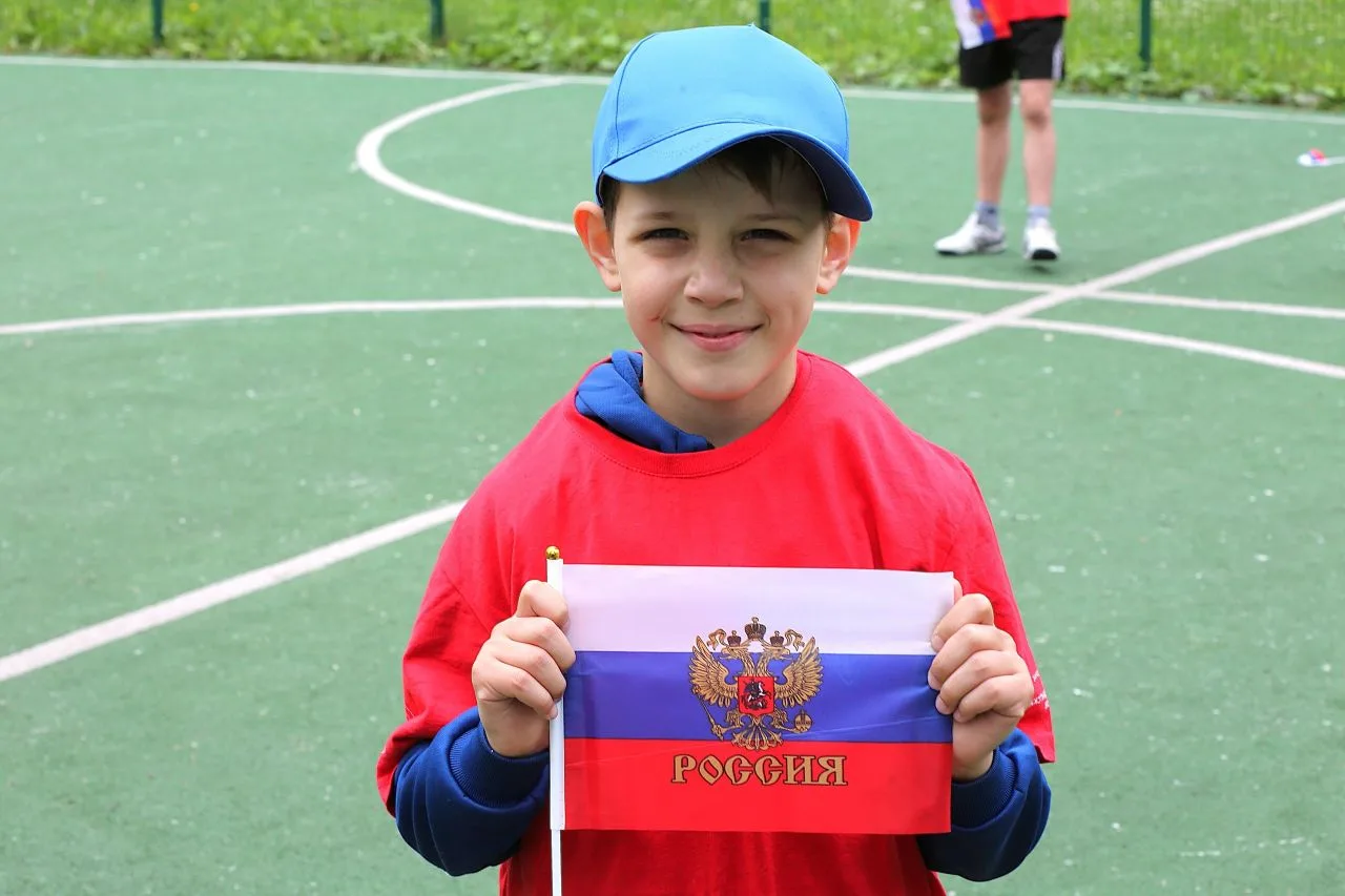 🇷🇺 Традиционная зарядка в День России! 

🎉 По  доброй и замечательной традиции праздничное  утро 