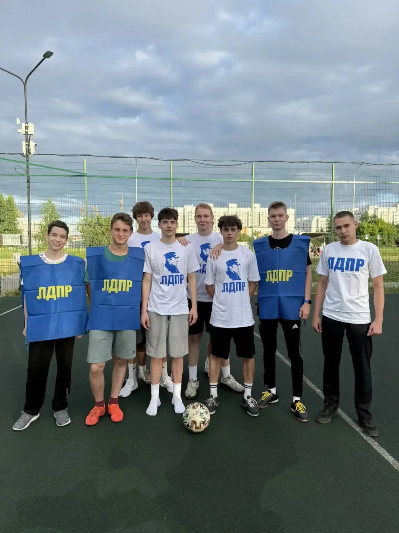 Товарищеский матч ко Дню детского футбола⚽

19 июня отмечается Всемирный день детского футбола. ️В э
