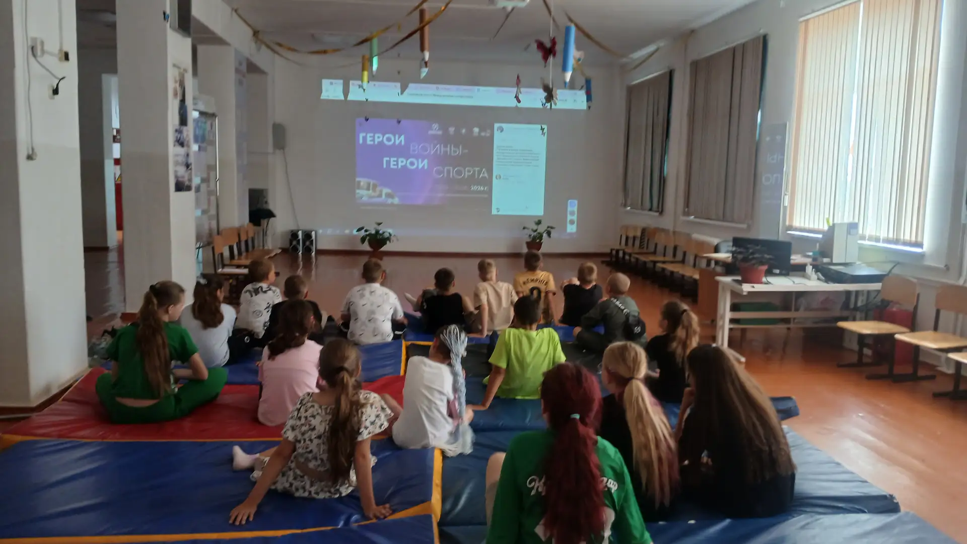 Кинопоказ в рамках проекта «Герои войны — герои спорта»: "Первый на Олимпе". Сегодня в нашем пришкол