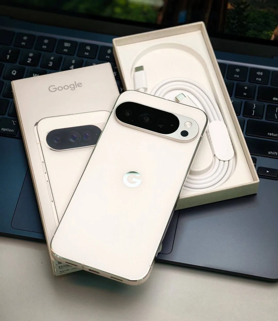 🌟 Элегантность в каждой детали - Google Pixel 10 Pro

⏺Изысканный дизайн в разных цветах 
⏺Экран Su
